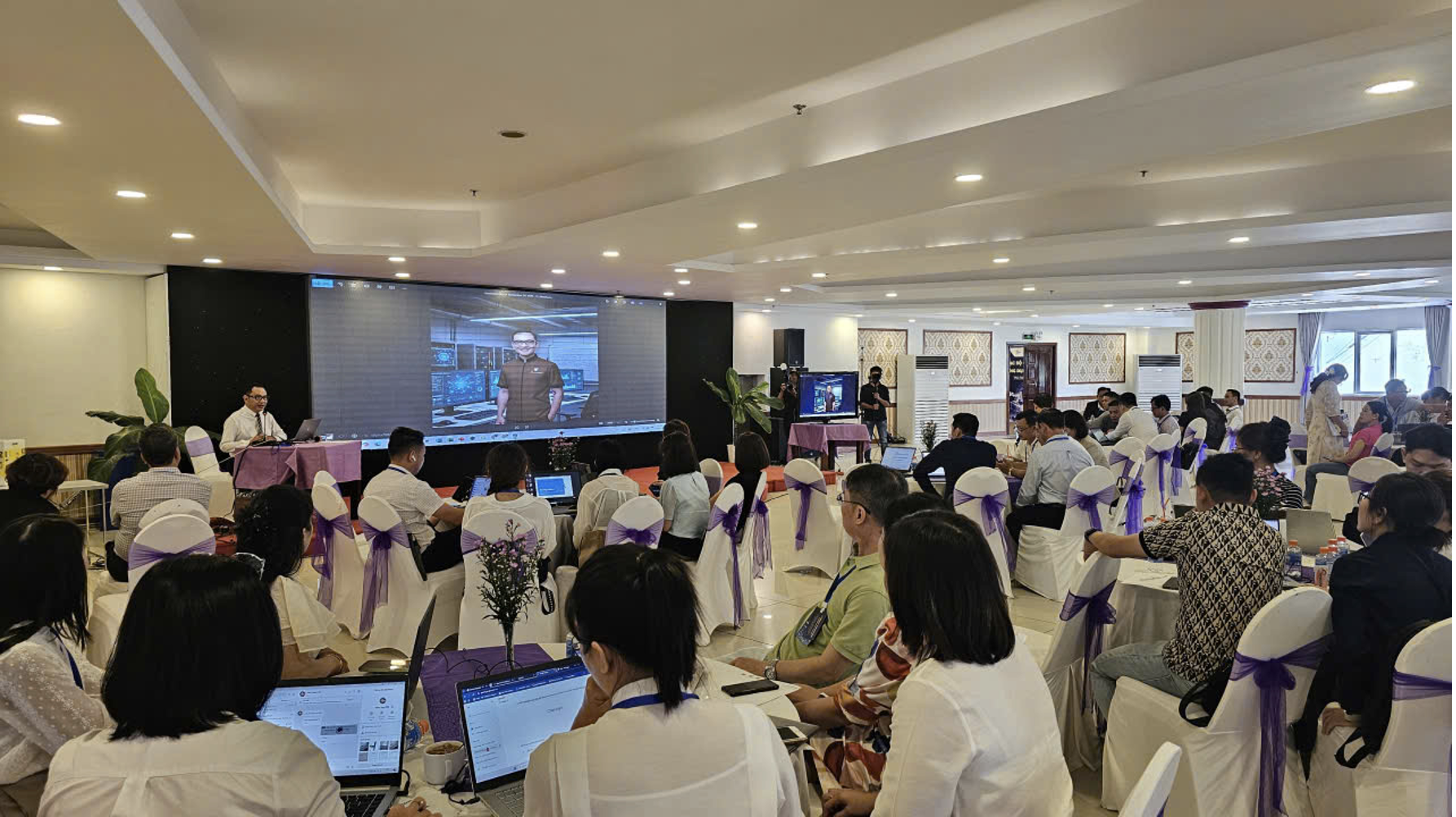 VEHA Organizes Training Course on Artificial Intelligence (AI) Application – A New Step in Hotel Housekeeping Management